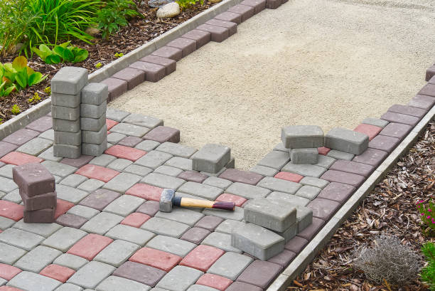 Best Interlocking Driveway Pavers  in Victoria, KS